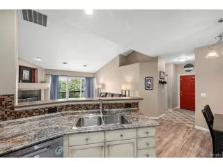 Photo #6: 3069606 Listing