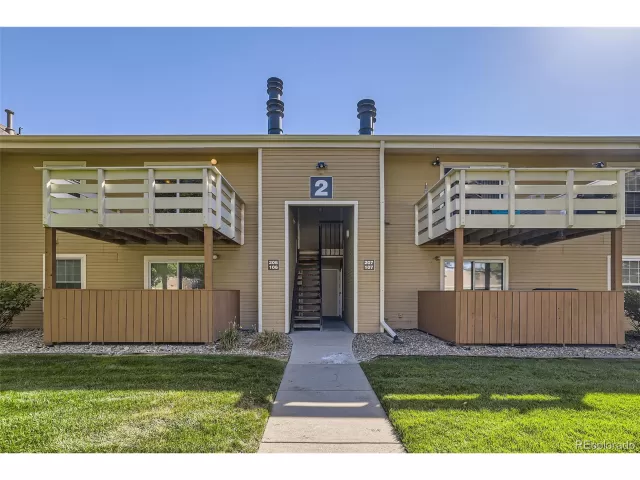 MLS: 3073271 Condo For Sale