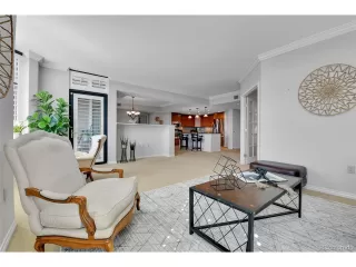 Photo #5: 3080704 Listing