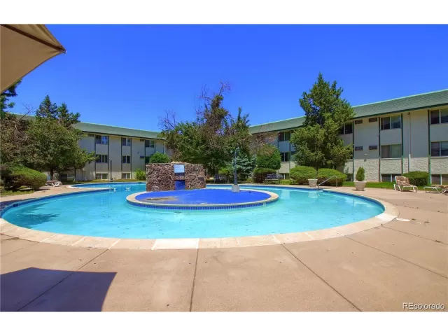 MLS: 3082909 Condo For Sale