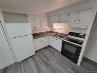 Photo #2: 3082909 Listing