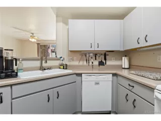 Photo #6: 3095086 Listing