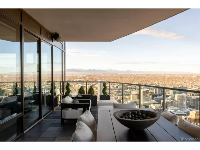 MLS: 3096979 Condo For Sale