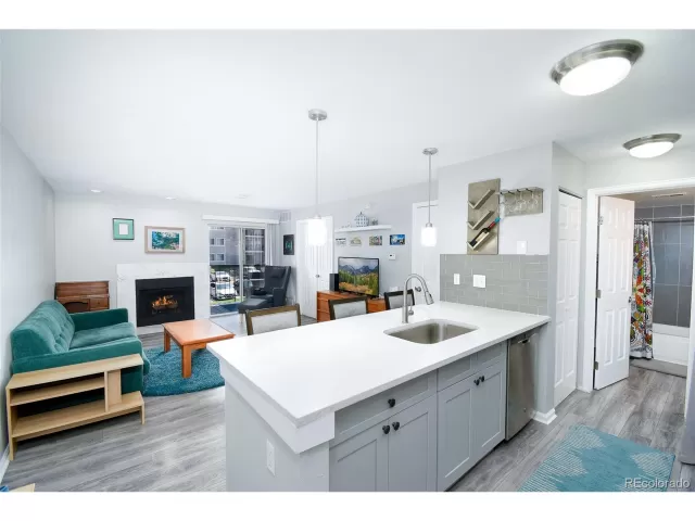 MLS: 3098712 Condo For Sale