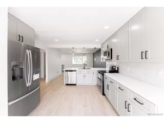 Photo #3: 3104359 Listing