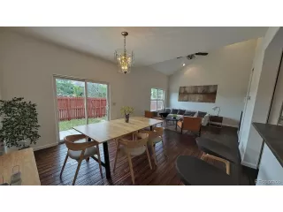 Photo #3: 3105599 Listing