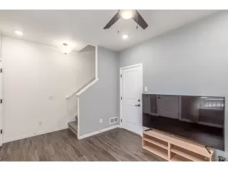 Photo #6: 3106764 Listing