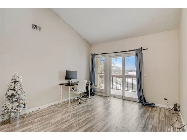 MLS: 3109127 Condo For Sale