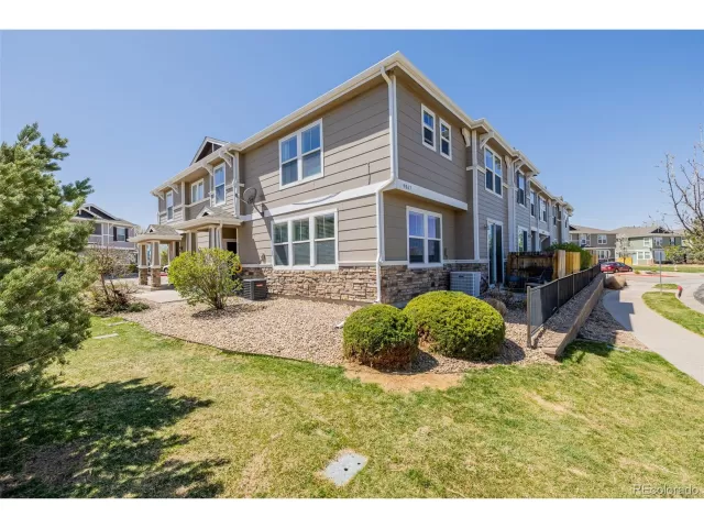 MLS: 3113351 Condo For Sale