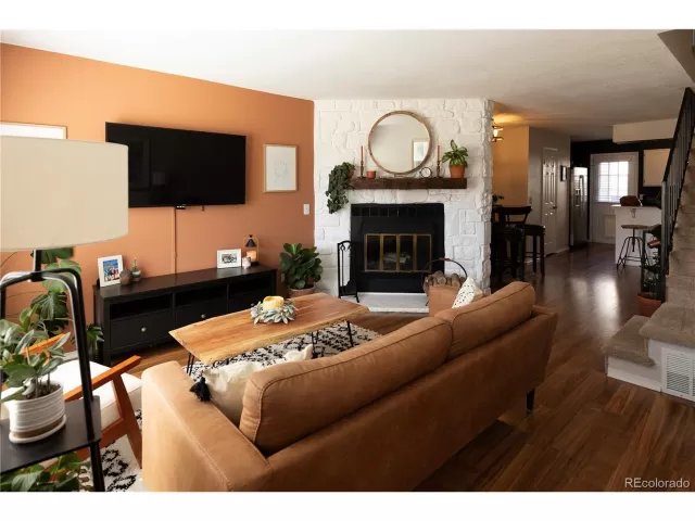 MLS: 3115107 Condo For Sale