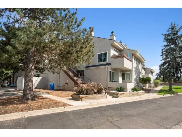 MLS: 3122062 Condo For Sale