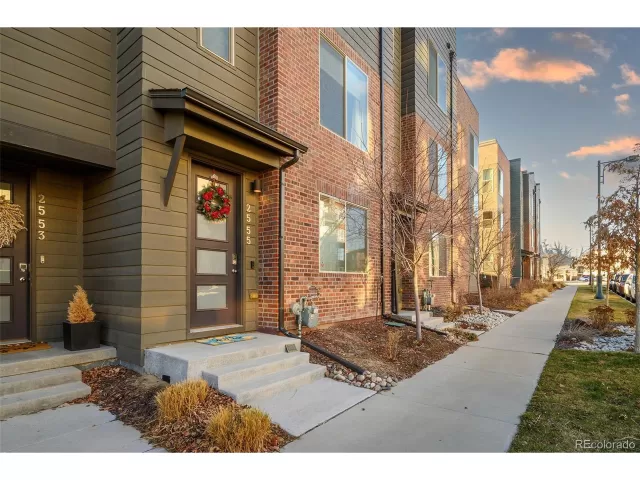 MLS: 3145614 Condo For Sale