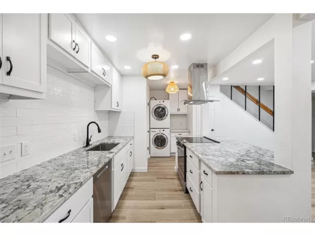 MLS: 3151752 Condo For Sale