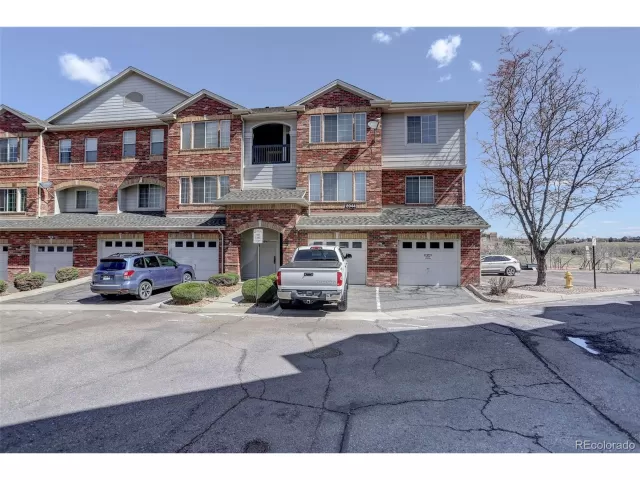 MLS: 3156036 Condo For Sale