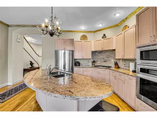 Photo #5: 3156101 Listing