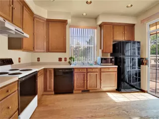 Photo #5: 3171931 Listing