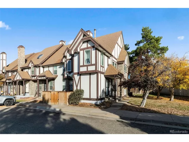 MLS: 3172253 Condo For Sale