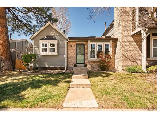 MLS: 3172977 Condo For Sale