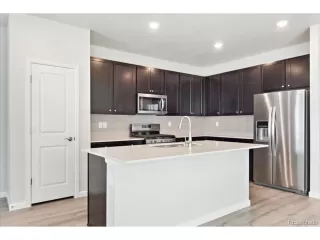 Photo #4: 3175361 Listing