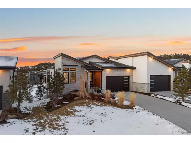 MLS: 3175611 Condo For Sale