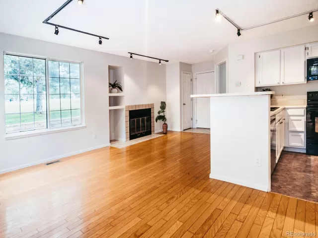 MLS: 3183213 Condo For Sale