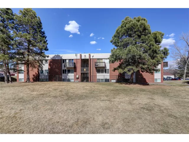 MLS: 3184510 Condo For Sale