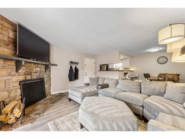 MLS: 3185316 Condo For Sale