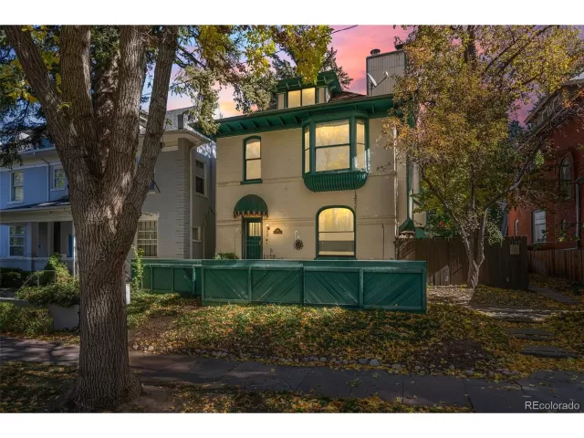 MLS: 3186473 Condo For Sale