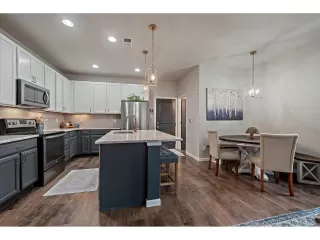 Photo #6: 3189719 Listing