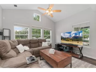 Photo #6: 3191054 Listing