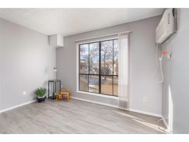 MLS: 3191322 Condo For Sale