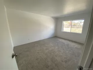 Photo #6: 3191982 Listing