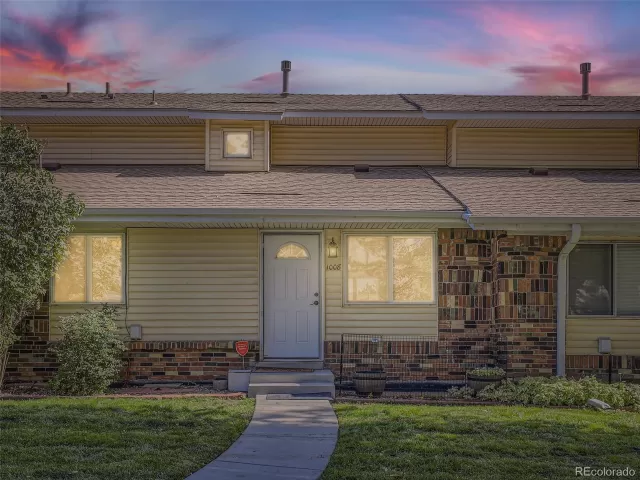 MLS: 3196406 Condo For Sale