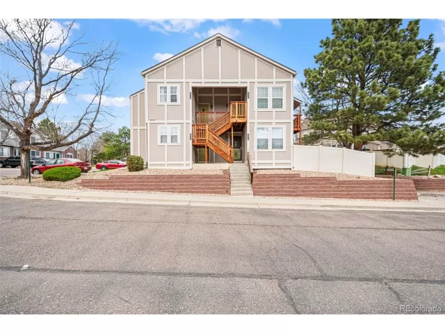 MLS: 3204611 Condo For Sale