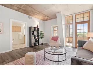 Photo #5: 3206142 Listing