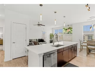Photo #3: 3209251 Listing