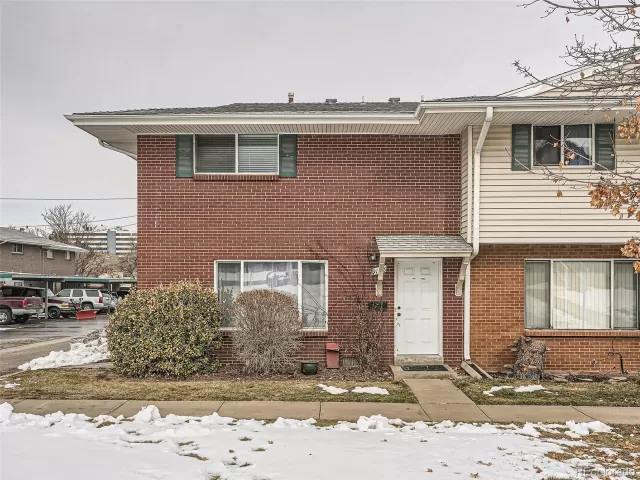 MLS: 3209990 Condo For Sale