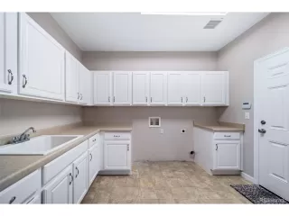 Photo #6: 3211869 Listing