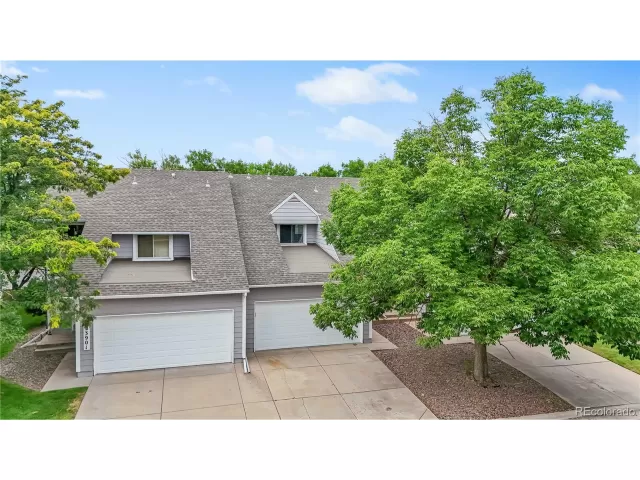 MLS: 3213323 Condo For Sale