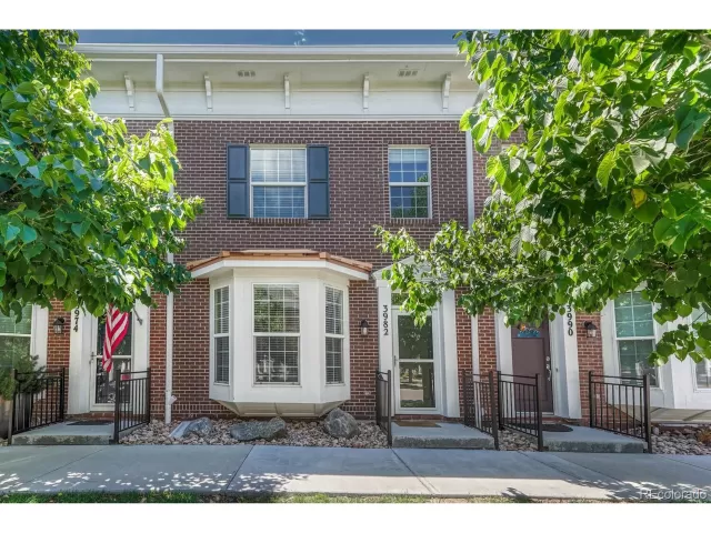 MLS: 3216686 Condo For Sale