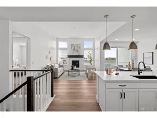 Photo #3: 3219949 Listing