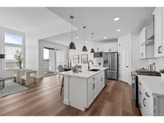 Photo #4: 3219949 Listing