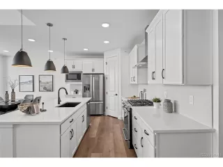 Photo #5: 3219949 Listing