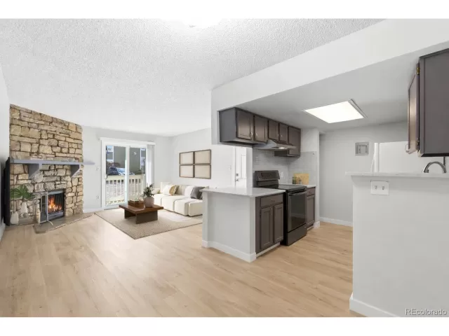 MLS: 3224380 Condo For Sale