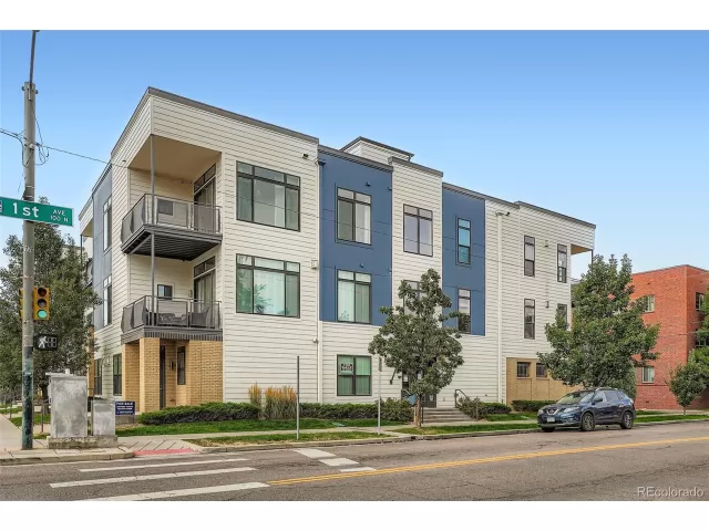 MLS: 3230898 Condo For Sale