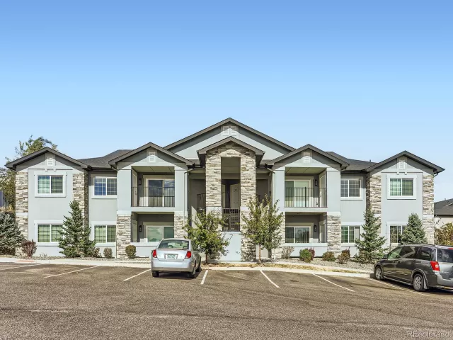 MLS: 3234149 Condo For Sale