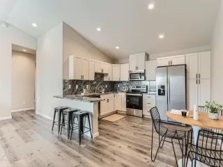 Photo #5: 3234149 Listing