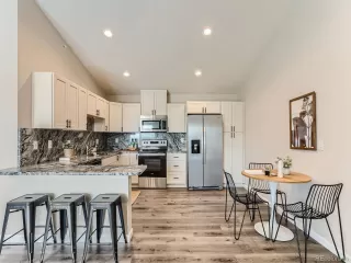 Photo #6: 3234149 Listing