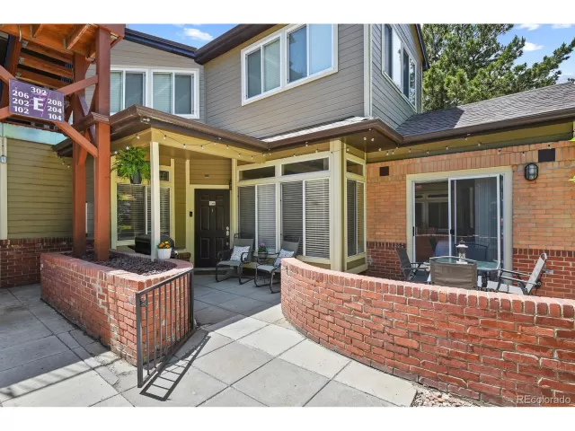 MLS: 3235631 Condo For Sale