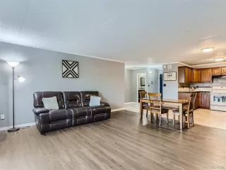 Photo #5: 3238060 Listing